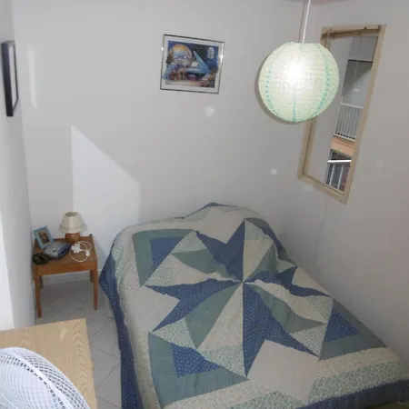 **gruissan : T2 Cosy Avec Piscine, Parking Prive, Proche Et Commerces** - Fr-1-796-8 Apartment