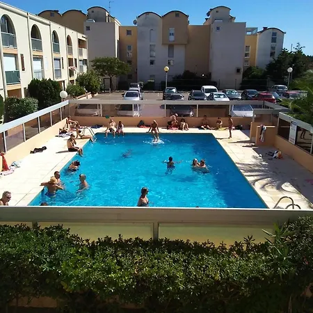 **gruissan : T2 Cosy Avec Piscine, Parking Prive, Proche Et Commerces** - Fr-1-796-8 * Gruissan