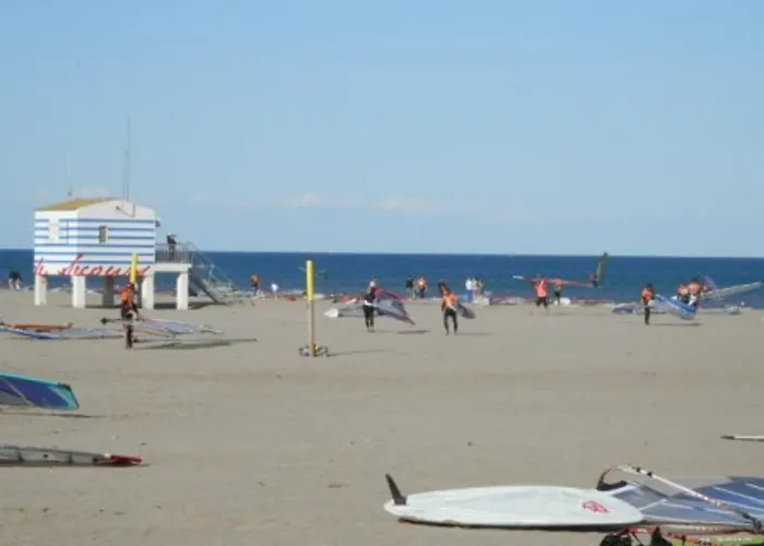 **gruissan : T2 Cosy Avec Piscine, Parking Prive, Proche Et Commerces** - Fr-1-796-8 Gruissan